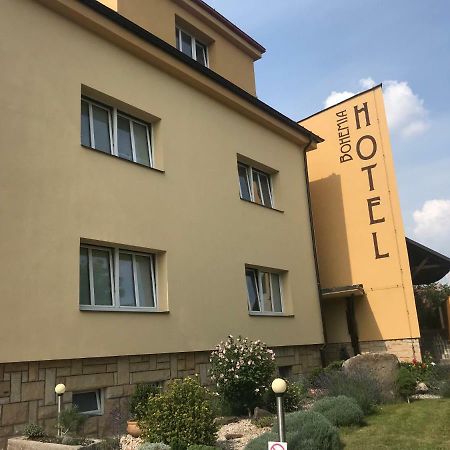 Hotel Bohemia ยีชิน ภายนอก รูปภาพ